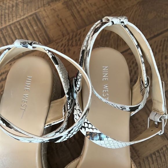 Nine West platform sandals - Picture 4 of 6